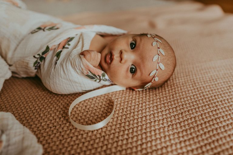 Lifestyle Newborn Photography Session in Happy Valley, Oregon