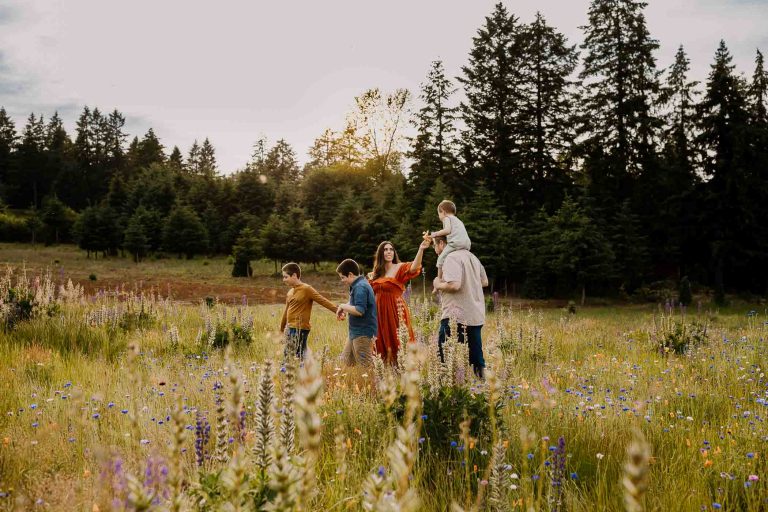 How to Prepare for Spring Family Photos in Portland