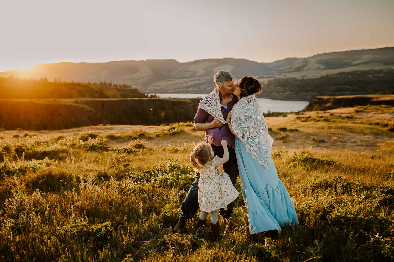 favorite locations in the columbia river gorge for family photos